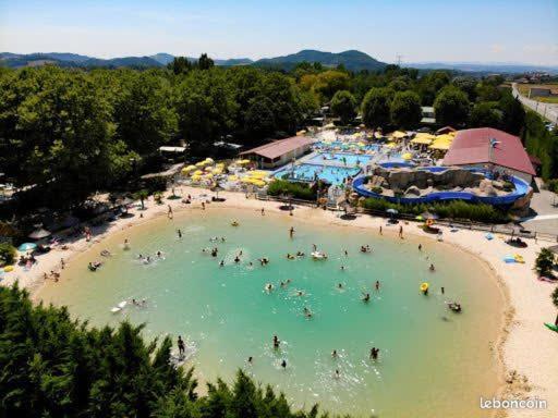 Mobilhome 6 Personnes Camping 4* Chateauneuf-de-Galaure Extérieur photo